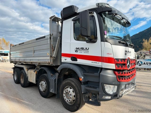 Basculantă MERCEDES-BENZ Arocs 3240 8X4 BB Meiller Dreiseitenkipper Alu