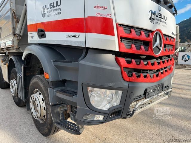 Basculantă MERCEDES-BENZ Arocs 3240 8X4 BB Meiller Dreiseitenkipper Alu