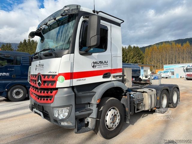 Standardowy ciągnik siodłowy MERCEDES-BENZ Arocs 2642 6X4 BL Manual Schalter Kipphydraulik