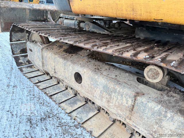 Excavator pe şenile KOMATSU PC 138US-8 Powertilt