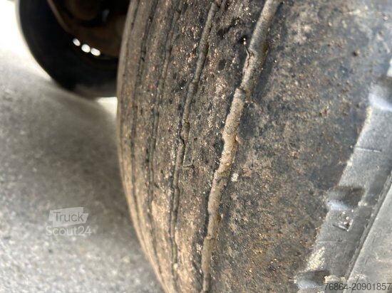 Semirremolque de troncos SCHWARZMüLLER HOLZAUFLIEGER 10 RUNGENPAARE SAF ACHSEN, LIFTACHSE