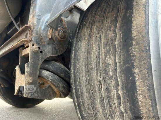 Semirremolque de troncos SCHWARZMüLLER HOLZAUFLIEGER 10 RUNGENPAARE SAF ACHSEN, LIFTACHSE