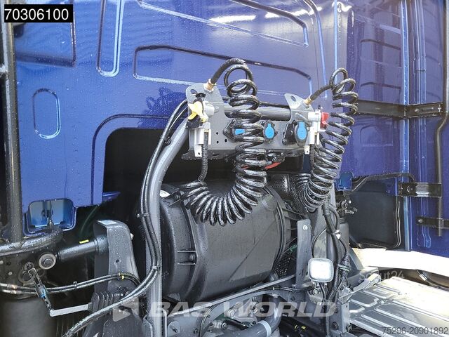 Standard-SZM Volvo FH16 780 4X2 NEW! XL Retarder Full-Air I-ParkCo...