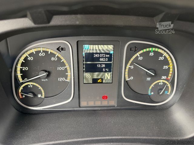 Tentinė furgonė MERCEDES-BENZ Atego 818 L Pritsche+Plane+LBW/Klima/EURO6D