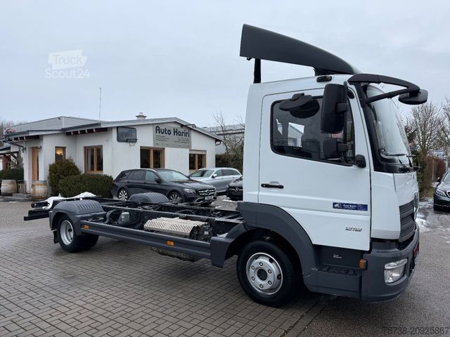 Furgono važiuoklė MERCEDES-BENZ Atego 818 L Fahrgestell/Klima/SCHALTER/EURO6D