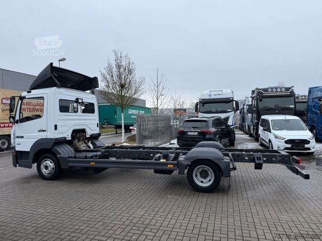 Furgono važiuoklė MERCEDES-BENZ Atego 818 L Fahrgestell/Klima/SCHALTER/EURO6D