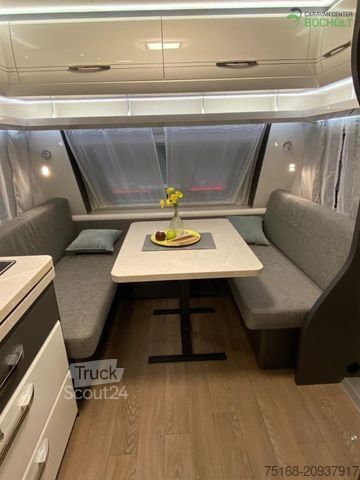 Husvagn HOBBY Excellent 495 WFB Modell 2026