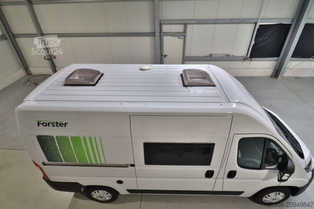 Autocaravana FORSTER V 541 Youngter / Festbett / Klima / nur 900 Km