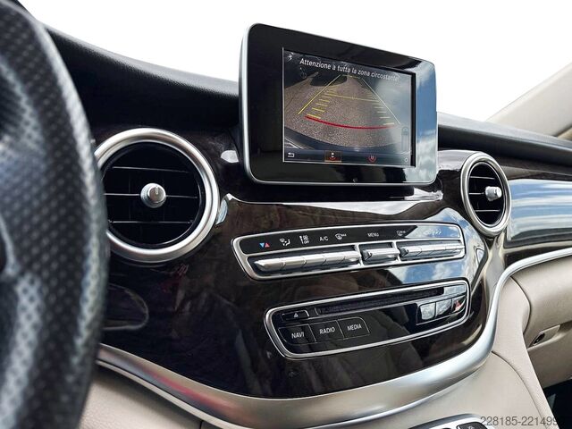 Večnamenski avtobus MERCEDES BENZ Classe V 2014 Diesel - Classe V220 d 4MATIC AUTOMATIC Premiu