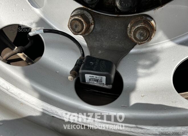 Kravas automašīnas šasija Iveco SWAY AS260S510