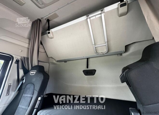 Kravas automašīnas šasija Iveco SWAY AS260S510