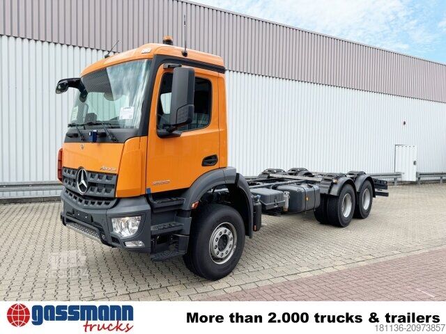 Abrollkipper Mercedes-Benz Arocs 2633 6x4, 2x Nebenantrieb