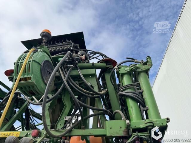 Máquina agrícola Amazone UX 4200 SUPER