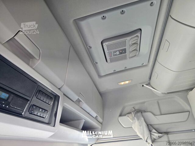 Standaard trekker FORD FMAX 500 AUTOM RETARDER PRESA DI FO