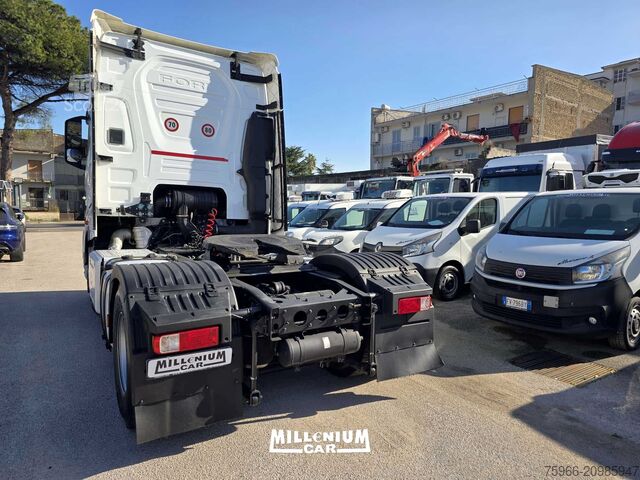 Standaard trekker FORD FMAX 500 AUTOM RETARDER PRESA DI FO