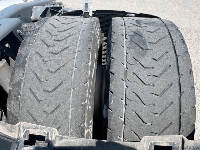Standardni tegljač DAF XG 530 FT