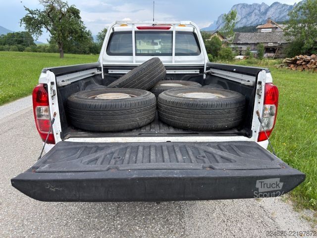 Pick-up NISSAN Navara NP300 Visia King Cab 4x4