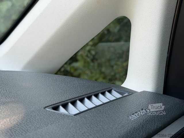 Minibusz VOLKSWAGEN Caddy Maxi 1.4 CNG 5 Sitze Klima DSG Automatik