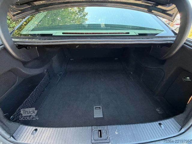 Van MERCEDES-BENZ E 200 BlueTEC Limousine Klima Navi Leder Euro 6