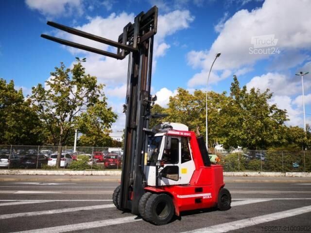 Chariot élévateur frontal Mora M100C