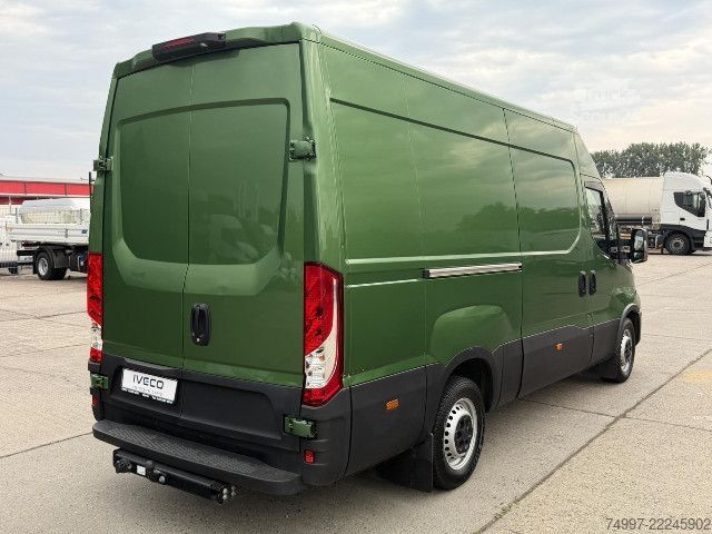 Umpikorja-auto IVECO 35S16HA8 V/P AHK / LED / RFK