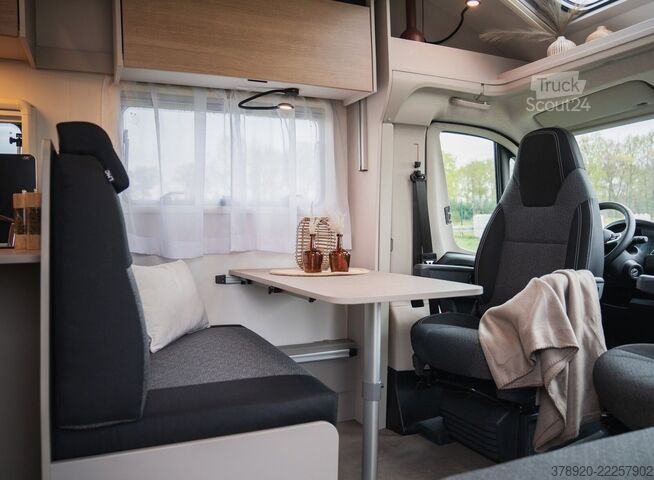 Half-integraal camper LMC Tracer 730 EL Oktober 2026 Verfügbar, AHK, Sat