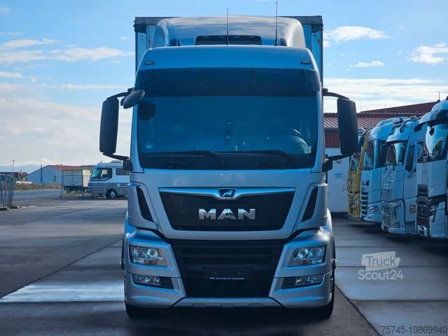 Camión plataforma con toldo MAN TGS 26.460 * GESAMTZUG *  VOLLLUFT * LIFT * ACC