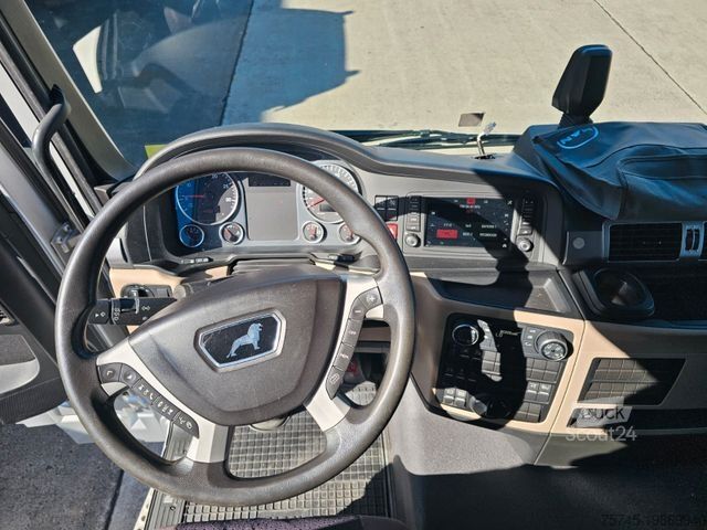 Camión plataforma con toldo MAN TGS 26.460 * GESAMTZUG *  VOLLLUFT * LIFT * ACC