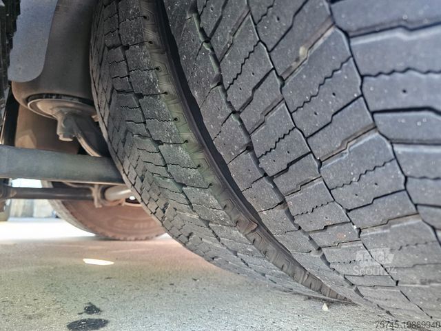 Camión plataforma con toldo MAN TGS 26.460 * GESAMTZUG *  VOLLLUFT * LIFT * ACC