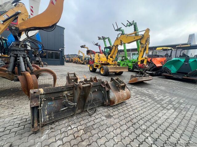 Pelle sur pneus Komatsu PW 118 MR-8