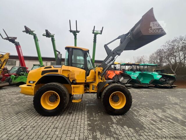 Încărcător pe roți Volvo L 45 F - TP