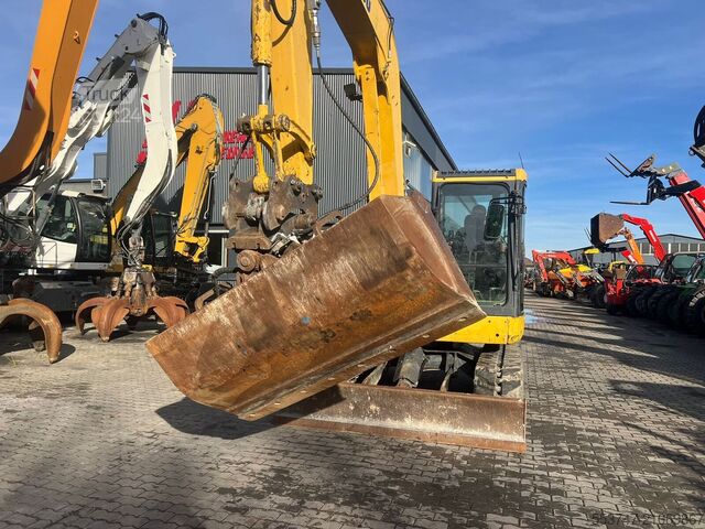 Pelleteuse midi Komatsu PC 88 MR