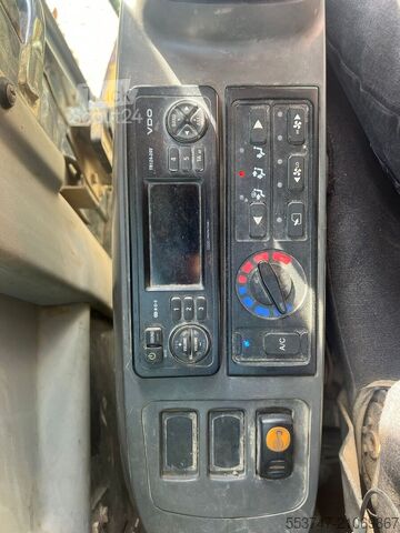 Pelleteuse midi Komatsu PC 88 MR