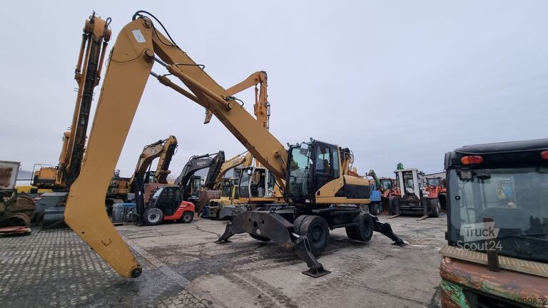Wheel excavator Caterpillar M 318 C