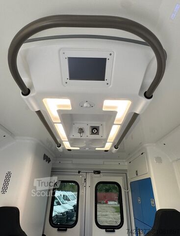 Ambulance Volkswagen Crafter