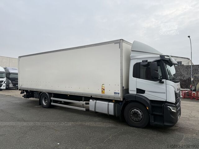 Camión caja Iveco SWAY 400