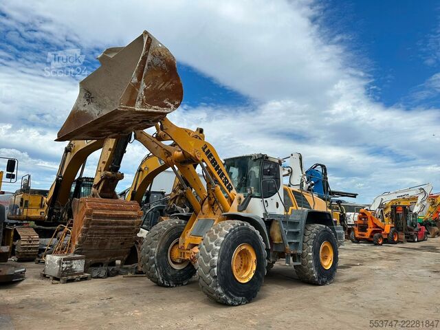 Laster Liebherr L 566 2 Plus 2 / AC / Waage