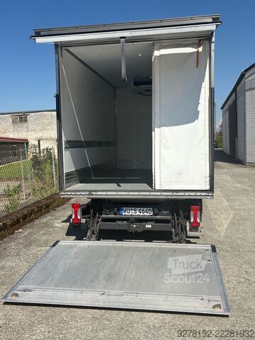Furgón frigorífico con plataforma elevadora Ford Transit Kühlkoffer Lbw 5t