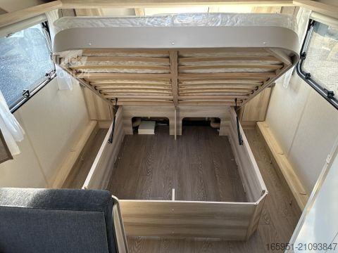 Τροχόσπιτο Hobby De Luxe 460 SFf Mod.2026 1500kg 14L Boiler