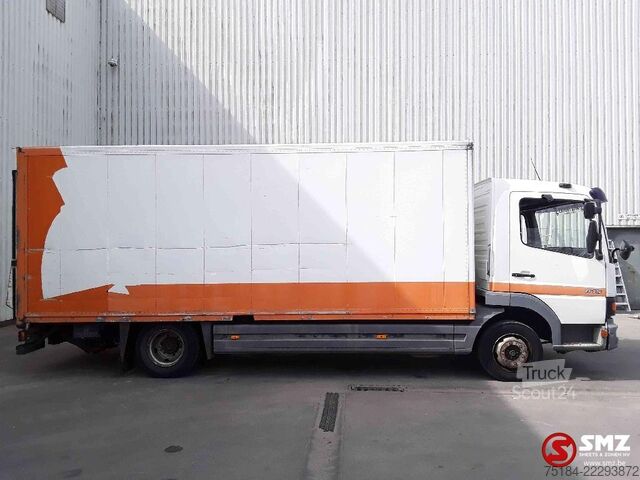 Benne fermée Mercedes Atego 818