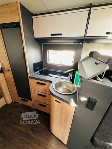 Ημιενσωματωμένο αυτοκινούμενο τροχόσπιτο KNAUS L!VE TI 700 MEG PLAT. SELECTION  UVP: 94.350¤