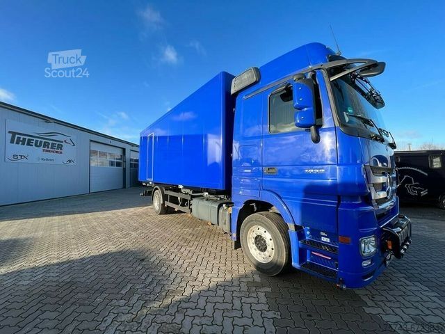 Vrachtwagen met bakwagen Isolierkoffer Neu für Umbau als