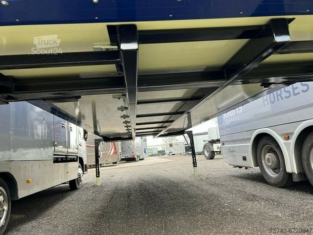 Vrachtwagen met bakwagen Isolierkoffer Neu für Umbau als