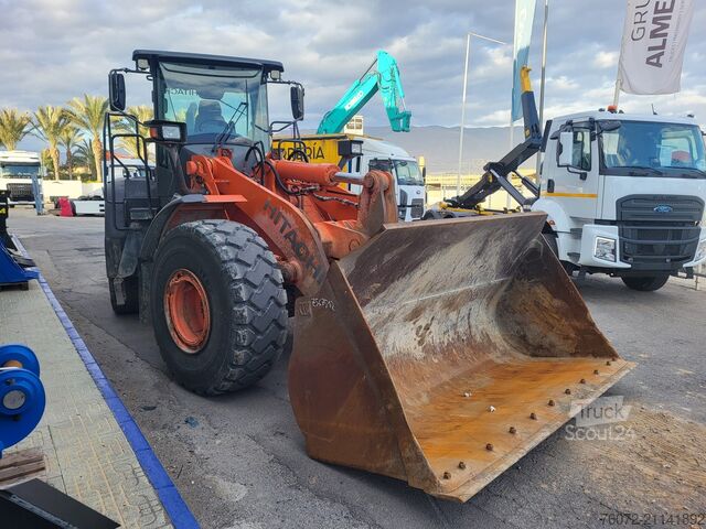 Wheel loader Hitachi ZW250-6