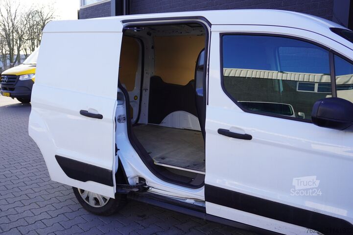 Kombi med högt tak Ford Transit Connect 1.5 EcoBlue 100PK EURO 6 - Airc...