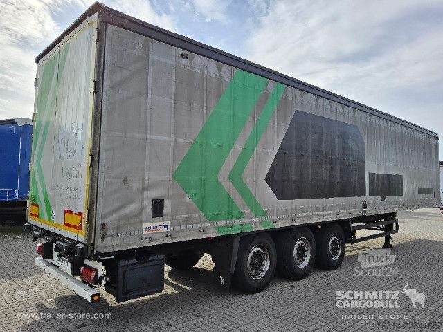 Semi-remorque bâchée Schmitz Cargobull Curtainsider Mega Getränke