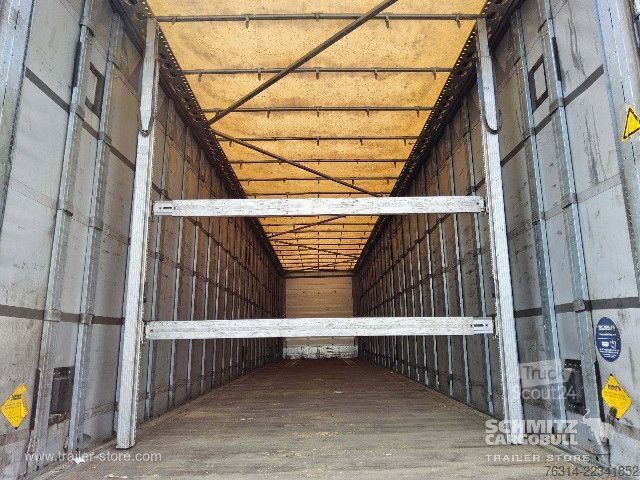 Semi-remorque bâchée Schmitz Cargobull Curtainsider Mega Getränke