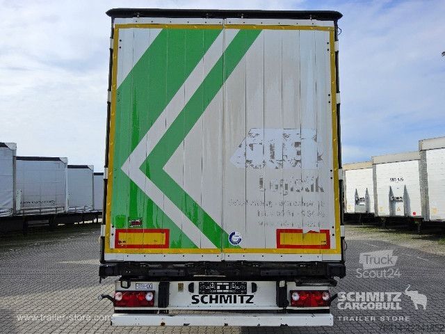 Semi-remorque bâchée Schmitz Cargobull Curtainsider Mega Getränke