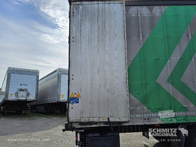 Semi-remorque bâchée Schmitz Cargobull Curtainsider Mega Getränke