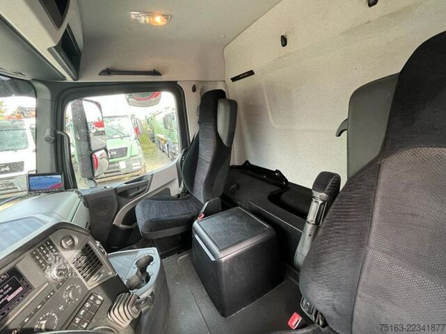 Вантажівка з платформою і тентом MERCEDES-BENZ Antos 2540 L 6x2 Pritsche LBW